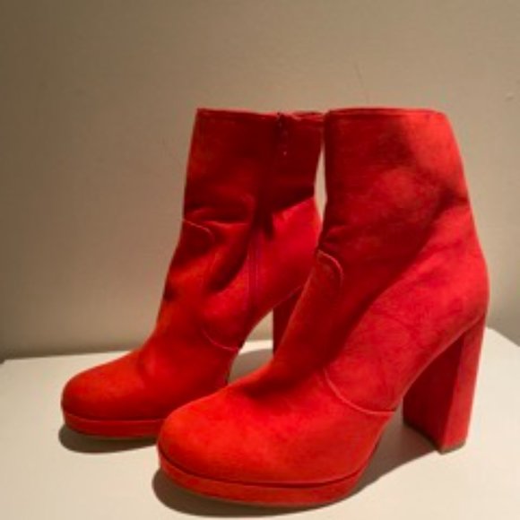 Host Pick - BRAND NEW! - Suede high-heeled boots - Picture 3 of 3